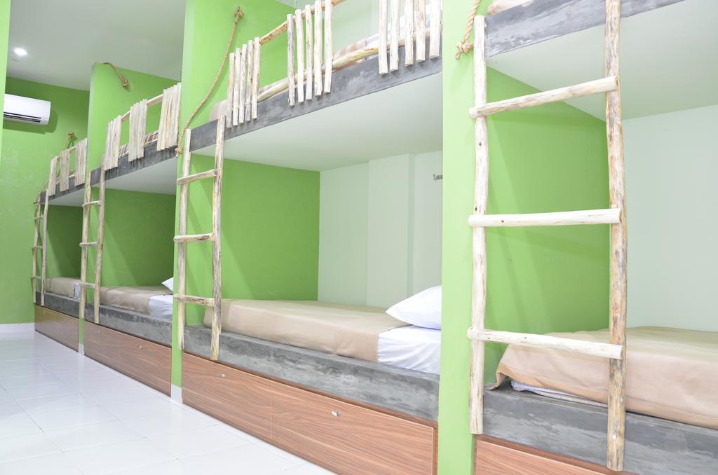 The Eco-Living Hostel Denpasar Szoba fotó