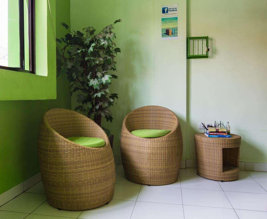 The Eco-Living Hostel Denpasar Kültér fotó
